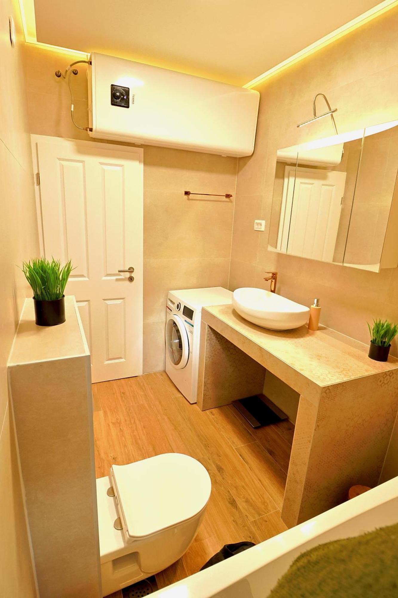 Central Single House With Parking-Top Location! Novalja Εξωτερικό φωτογραφία